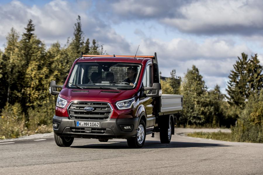  Ford Transit Chassis Cab L2 2018 года  (EU) (фото 2 из 11)